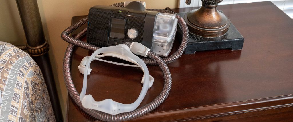 Travel CPAP Machines vs A Home CPAP Machine: What You Need to Know