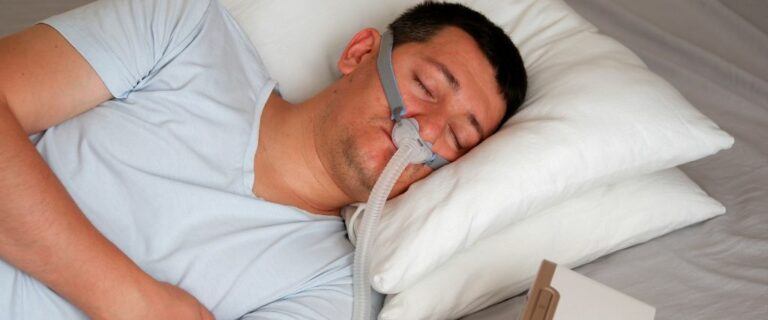 Travel CPAP Machines vs A Home CPAP Machine: What You Need to Know