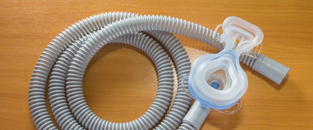 How to Keep a Clean CPAP Mask While Traveling